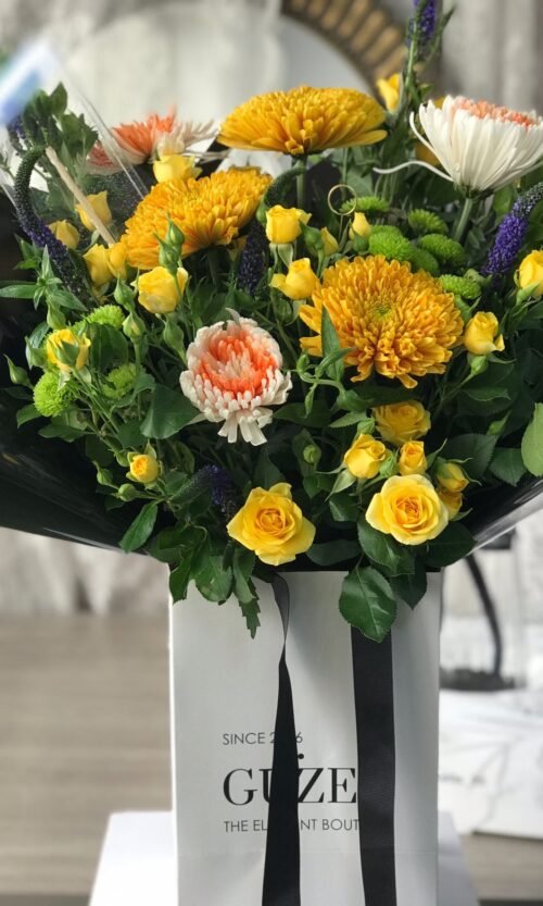 Light yellow bloom bouquet